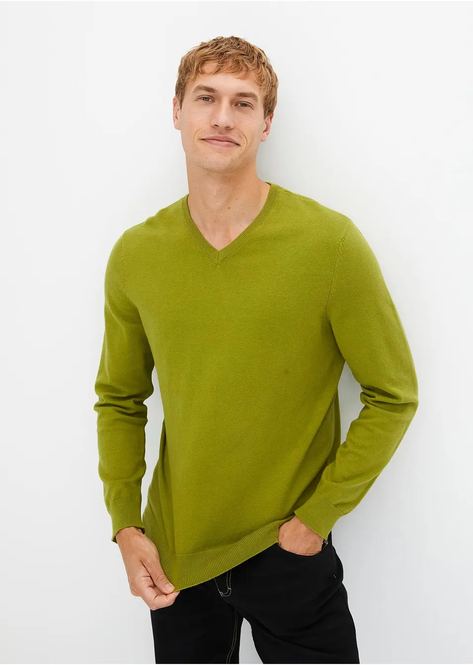 Πουλόβερ με λαιμόκοψη V regular fit-bpc selection bonprix collection