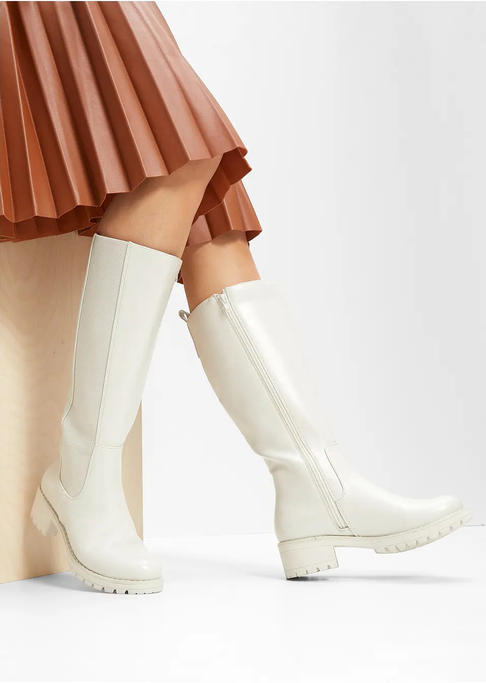 Μπότες με φαρδιά γάμπα-BODYFLIRT