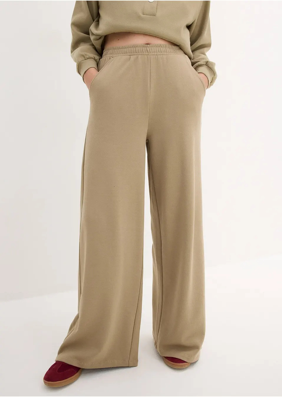 Φαρδύ παντελόνι φούτερ με φερμουάρ στο τελείωμα και άνετο ζωνάκι-bpc bonprix collection