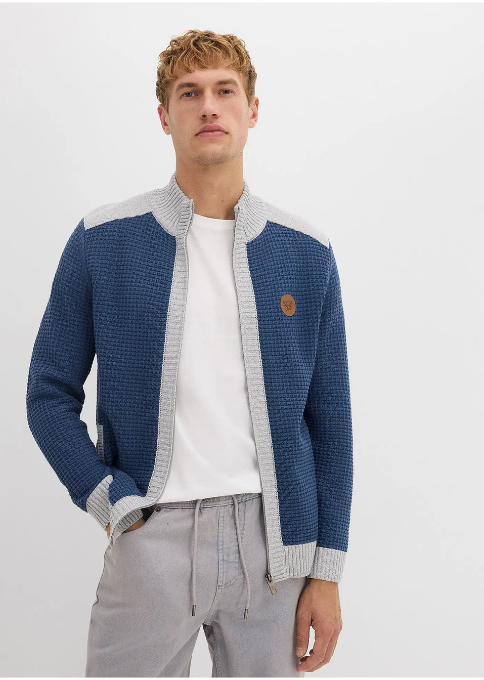 Ζακέτα από χοντρό νήμα με ψηλό γιακά-bonprix