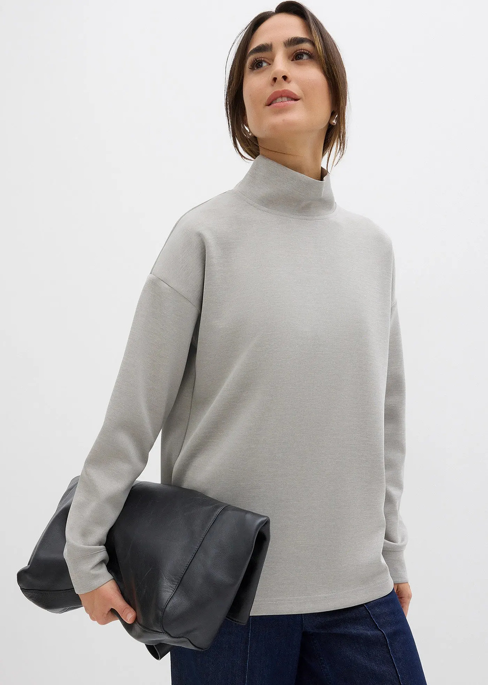 Φούτερ με ψηλό λαιμό από ύφασμα με neoprene look-bonprix